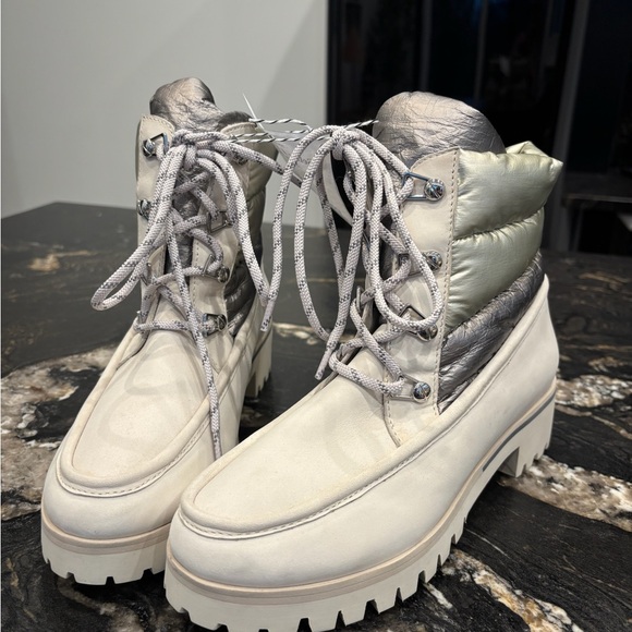 Cecelia New York Cream Metallic Winter Boot - Picture 3 of 3